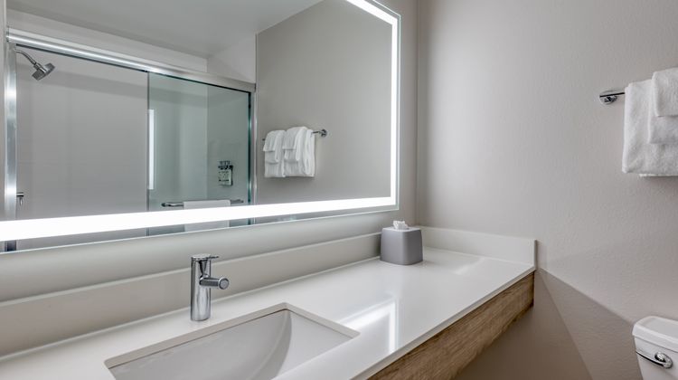Holiday Inn Express Rensselaer Room