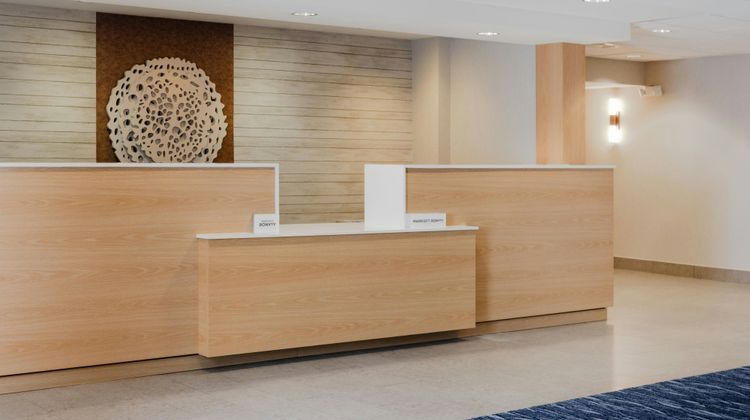 Fairfield Inn & Suites Muskegon Lobby