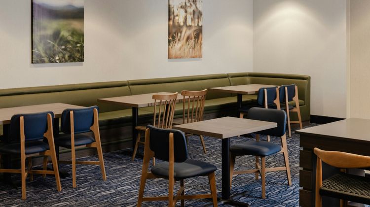 Fairfield Inn & Suites Muskegon Restaurant