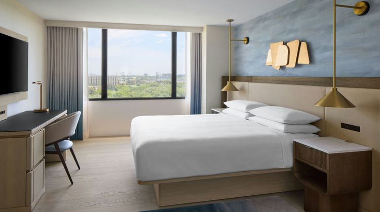 Toronto Airport Marriott Hotel Room