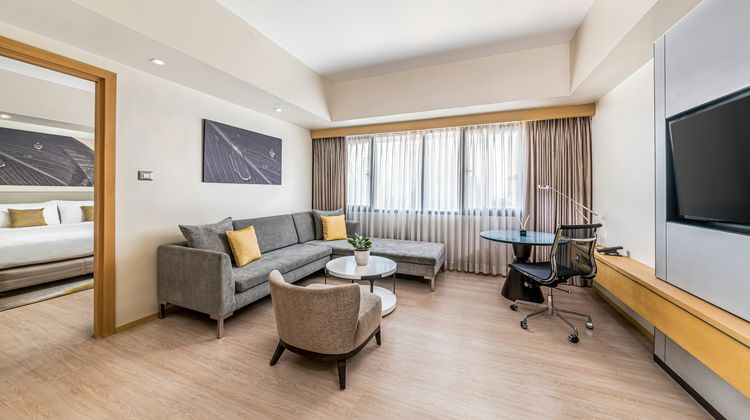 Seda Bonifacio Global City Suite