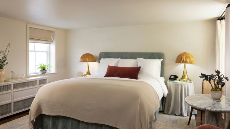 The Douglas Hotel Savannah Room