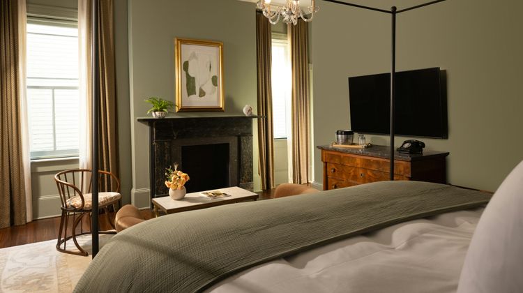 The Douglas Hotel Savannah Room