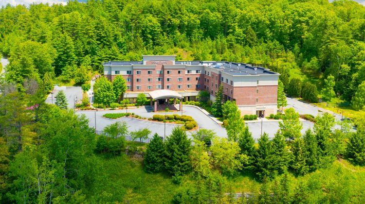 Courtyard by Marriott Hanover/Lebanon Exterior