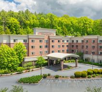 Courtyard by Marriott Hanover/Lebanon Exterior