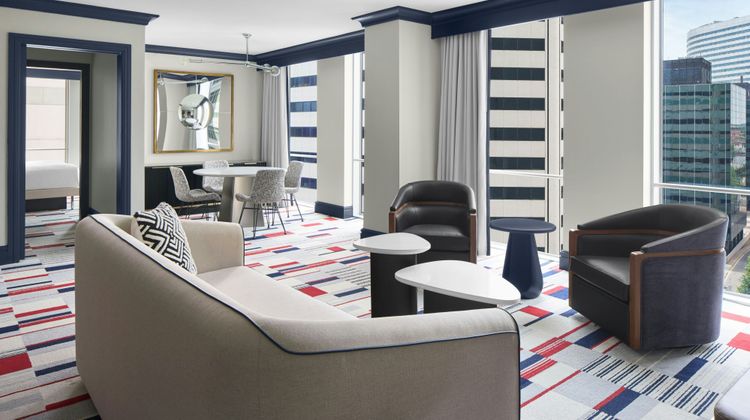 Le Meridien Arlington Suite