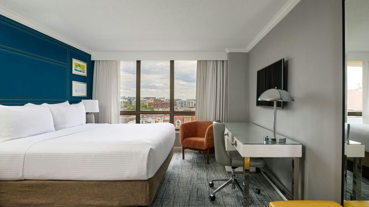 The Ven at Embassy Row,Tribute Portfolio Room