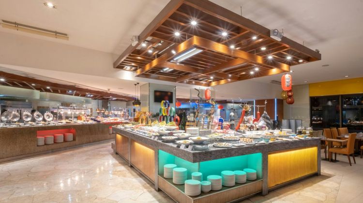 Marco Polo Plaza, Cebu Restaurant