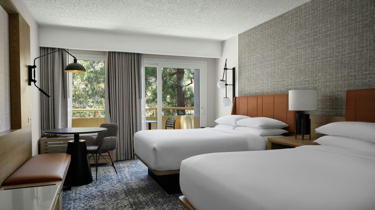 Sheraton Agoura Hills Hotel Room