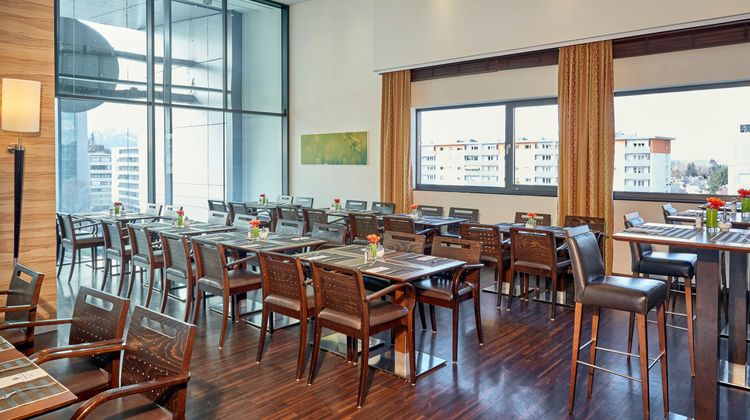 H Plus Hotel Salzburg Restaurant