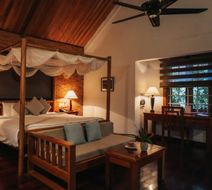 Pilgrimage Village, Hue Room