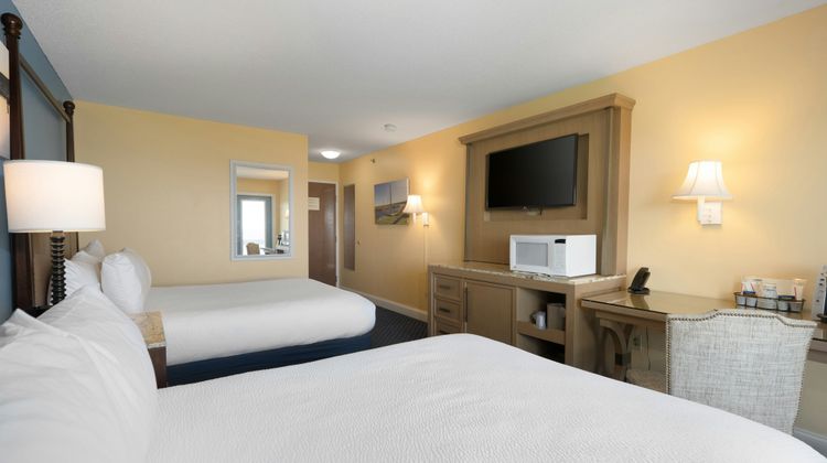 Fireside Inn & Suites Oceans Edge Room