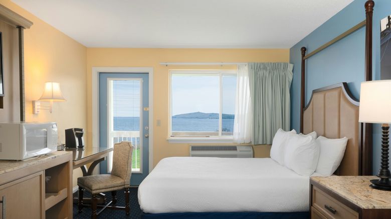 <b>Fireside Inn & Suites Oceans Edge Room</b>. Images powered by <a href="https://www.leonardoworldwide.com/" title="Leonardo Worldwide" target="_blank">Leonardo</a>.