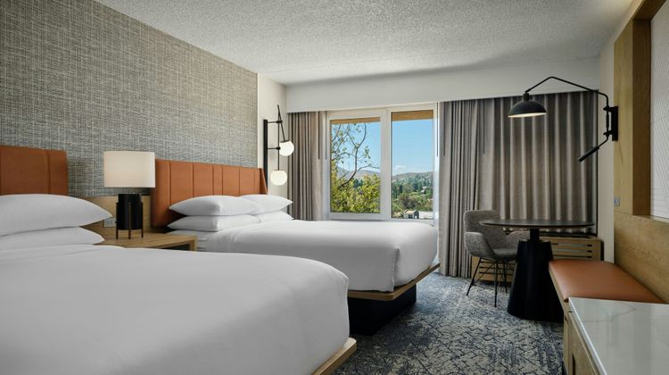 Sheraton Agoura Hills Hotel Room