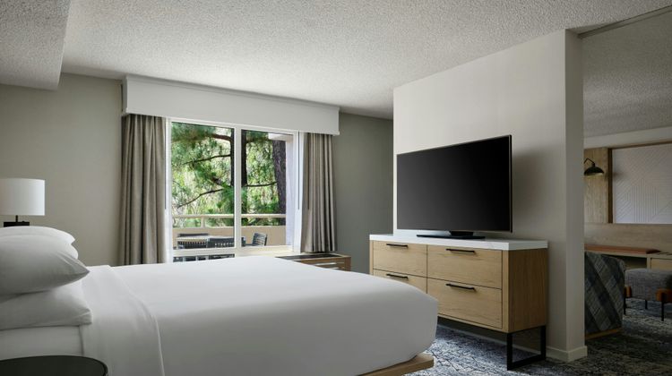 Sheraton Agoura Hills Hotel Suite