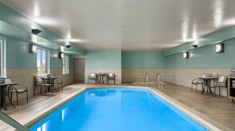 Holiday Inn Express & Suites Altoona Pool