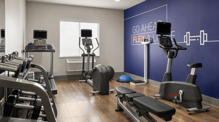 Holiday Inn Express & Suites Altoona Health Club