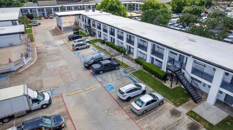 Red Roof Inn Houston-Jersey Village Exterior