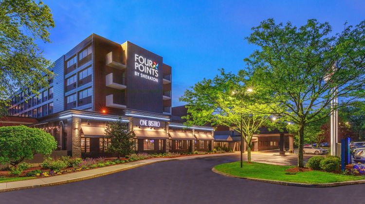 Four Points by Sheraton Norwood Exterior