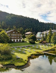 Arabella Alpenhotel, a Tribute Portfolio