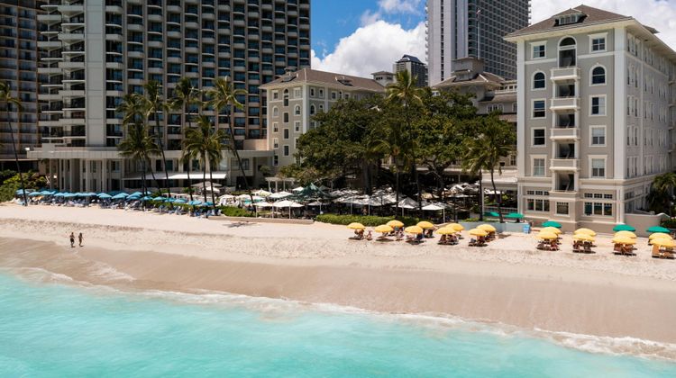 Moana Surfrider, a Westin Resort & Spa Beach