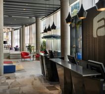aloft London ExCel Lobby
