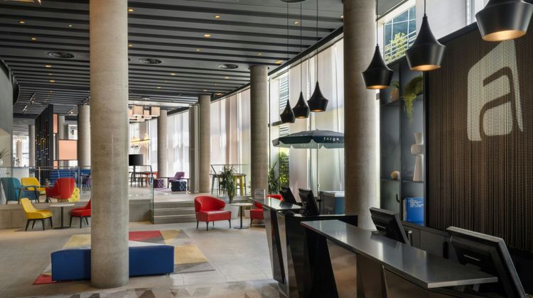 aloft London ExCel Lobby