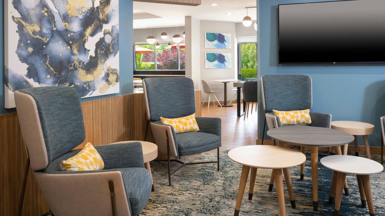 TownePlace Suites Latham Albany Airport Lobby