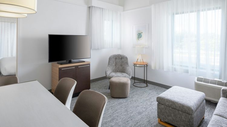 TownePlace Suites Latham Albany Airport Room