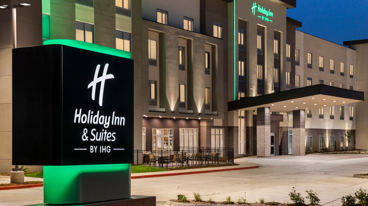 Holiday Inn & Suites Commerce City - Den Exterior