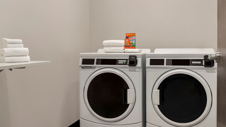 Holiday Inn & Suites Commerce City - Den Other