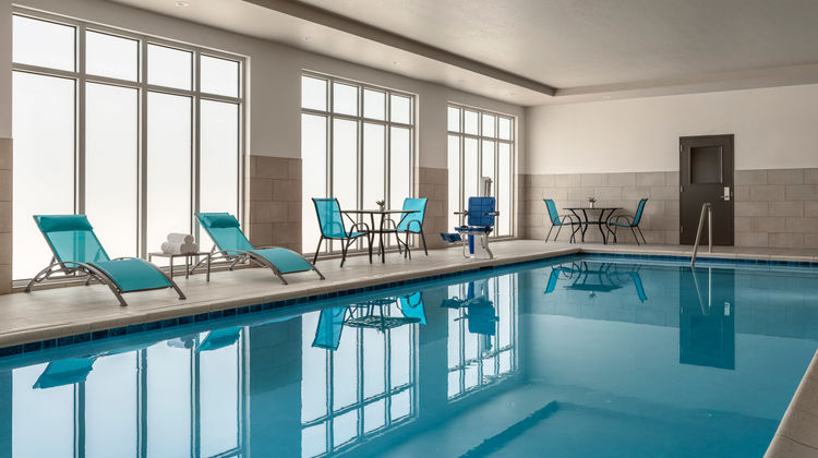 Holiday Inn & Suites Commerce City - Den Pool