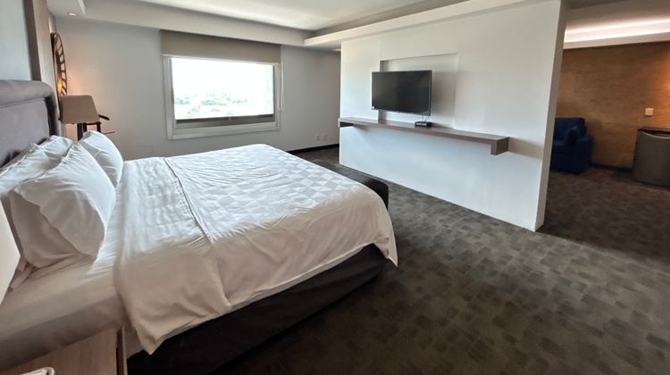 Holiday Inn Guadalajara Select Suite