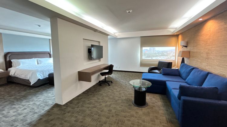 Holiday Inn Guadalajara Select Suite