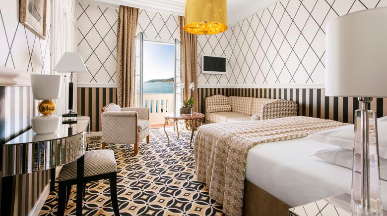 <b>Belles Rives Hotel Suite</b>. Images powered by <a href="https://www.leonardoworldwide.com/" title="Leonardo Worldwide" target="_blank">Leonardo</a>.