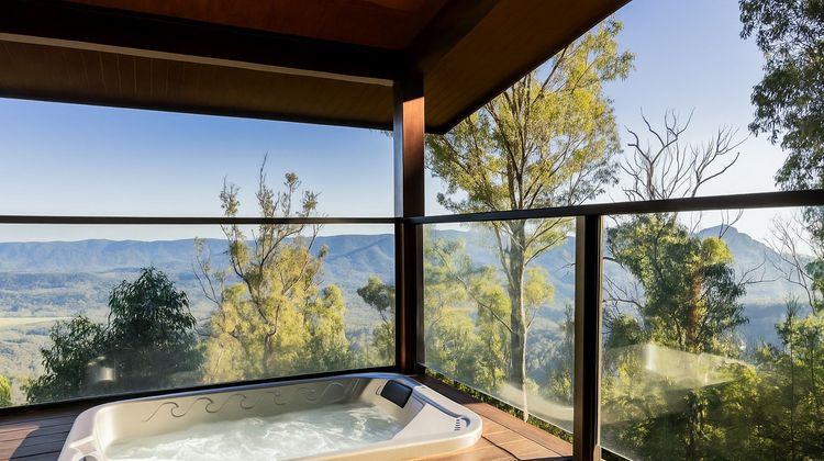 Spicers Peak Lodge Exterior
