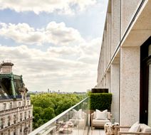 1 Hotel Mayfair Exterior