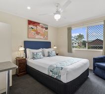 Caboolture Central Motor Inn, SureStay Collection Room