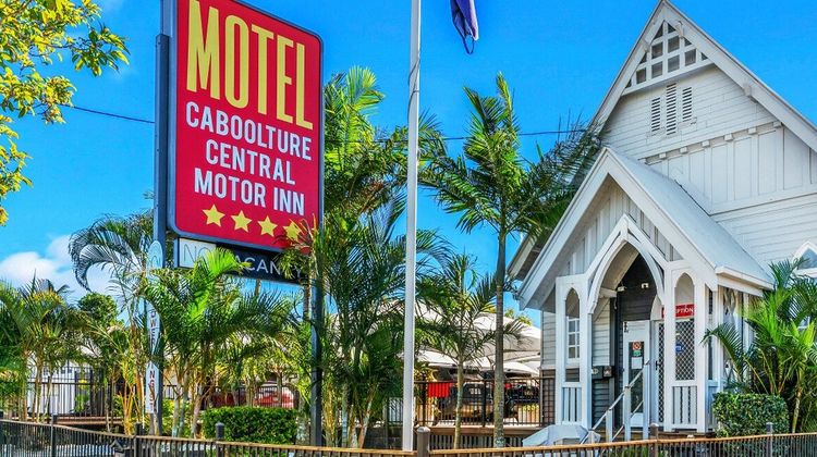 Caboolture Central Motor Inn, SureStay Collection Exterior