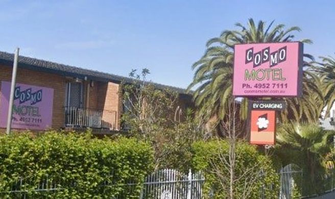Cosmo Motel Exterior