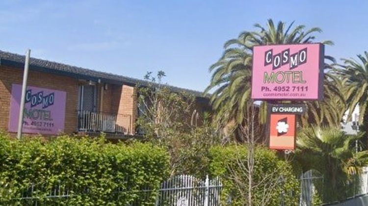 Cosmo Motel Exterior
