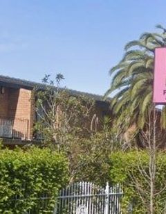 Cosmo Motel