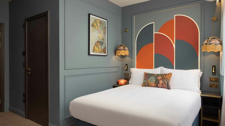 Seraphine Kensington Olympia Hotel Room