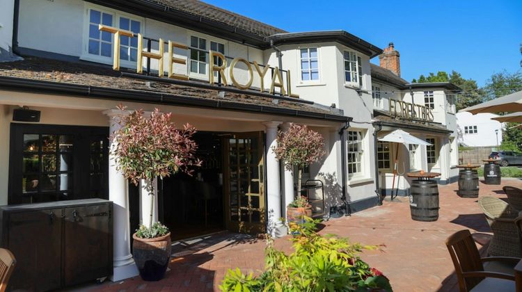 The Royal Foresters Exterior