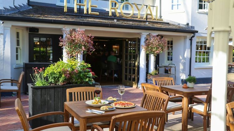 The Royal Foresters Exterior