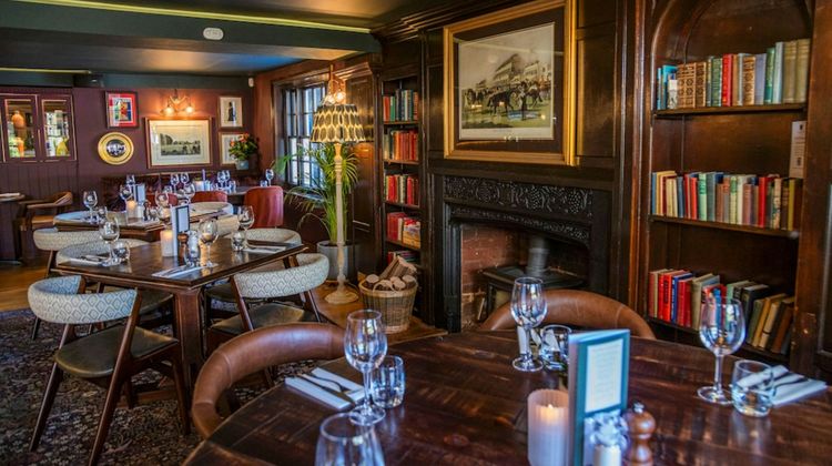 The Royal Foresters Lobby