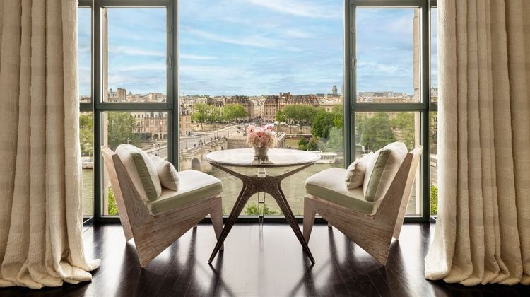 Cheval Blanc Paris Suite
