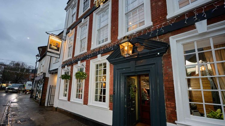The White Hart Exterior