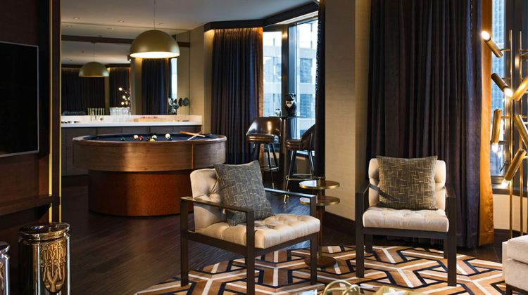 Renaissance Chicago Downtown Hotel Suite