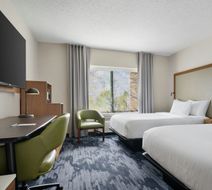 Fairfield Inn & Suites by Marriott Room
